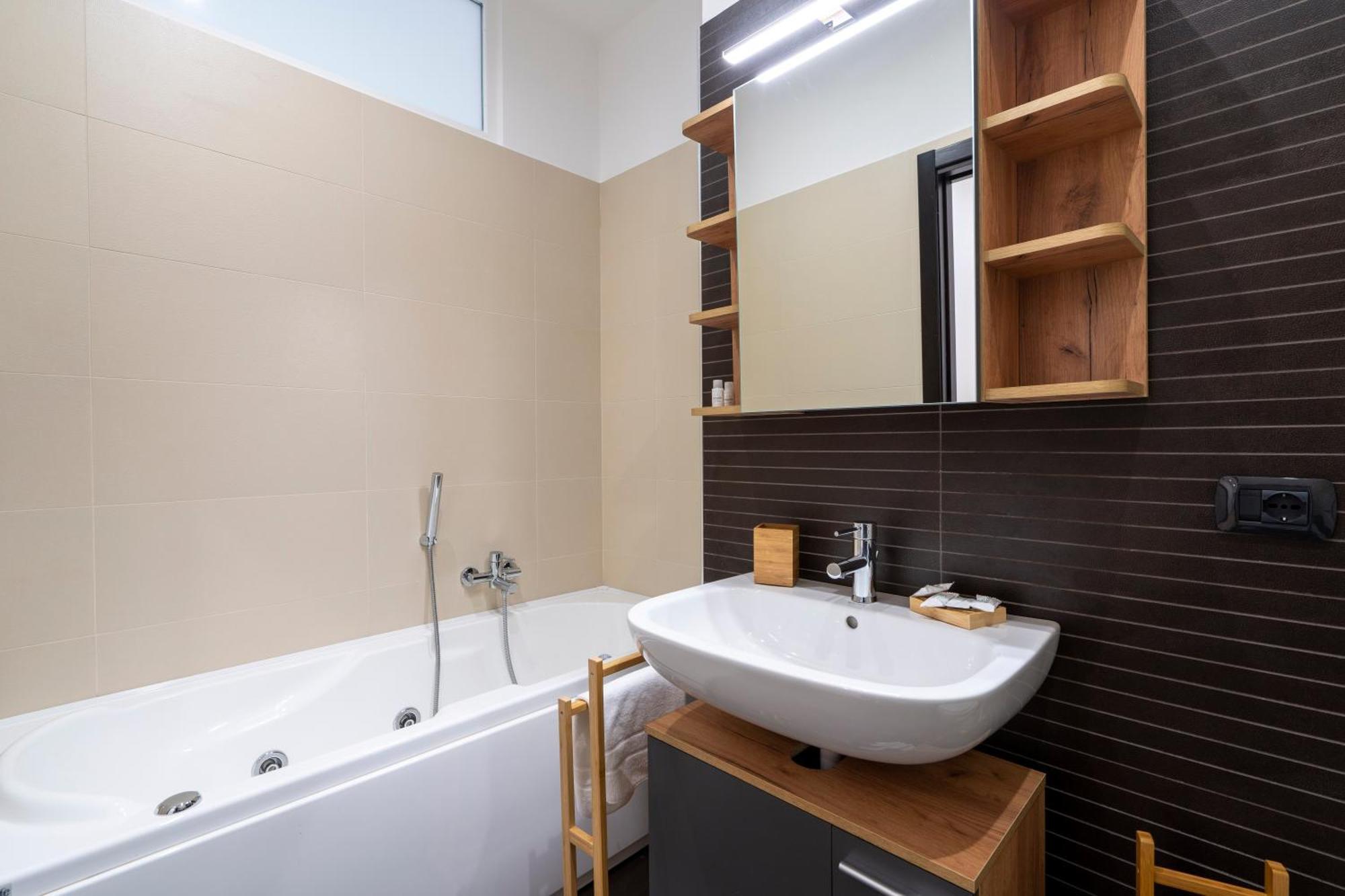 בארי Boscoincitta Apt With Garage And Whirlpool Tub מראה חיצוני תמונה